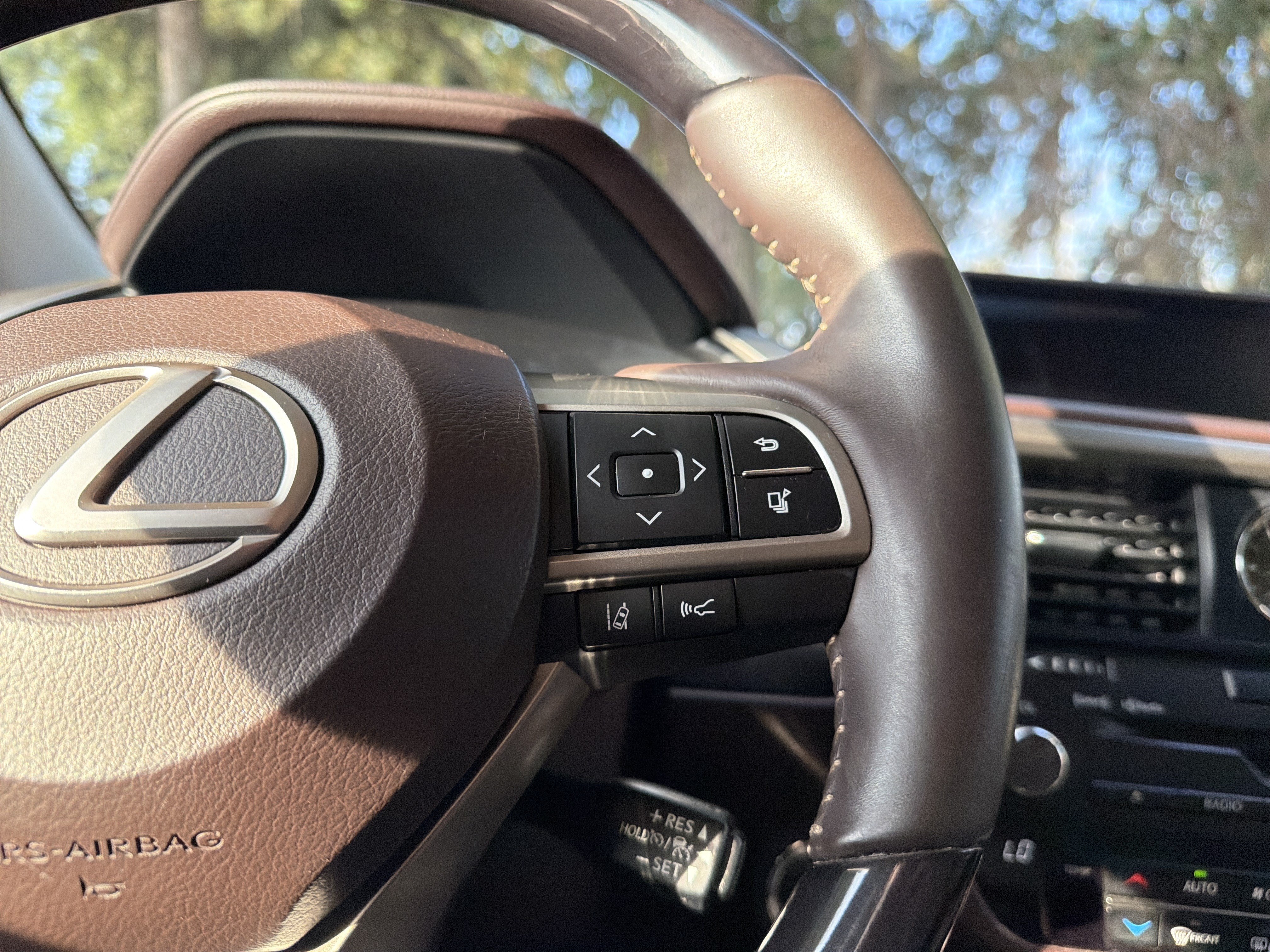 Used 2016 Lexus RX 350 FWD w/ Luxury Package image 20