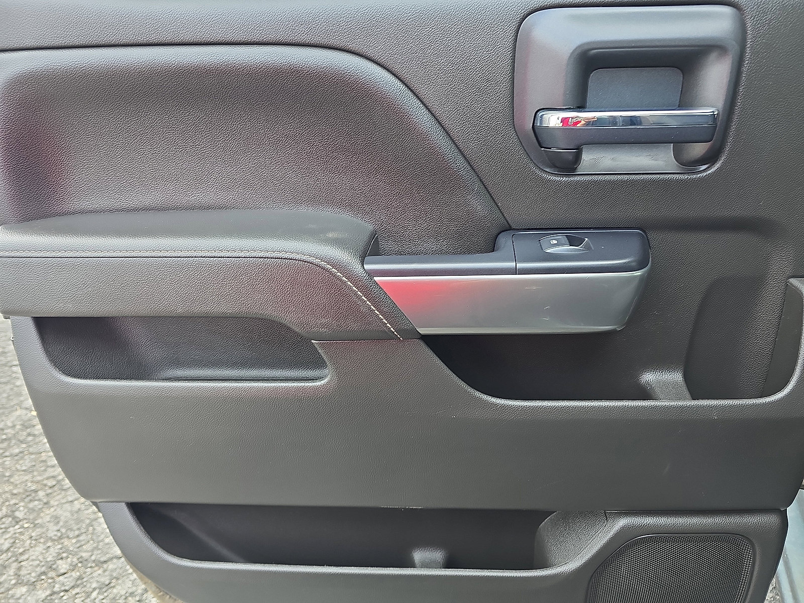 Used 2018 Chevrolet Silverado 1500 LT w/ All Star Edition image 25