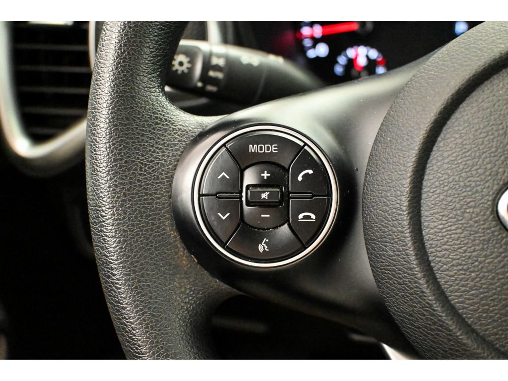 Used 2021 Kia Soul LX FWD image 36