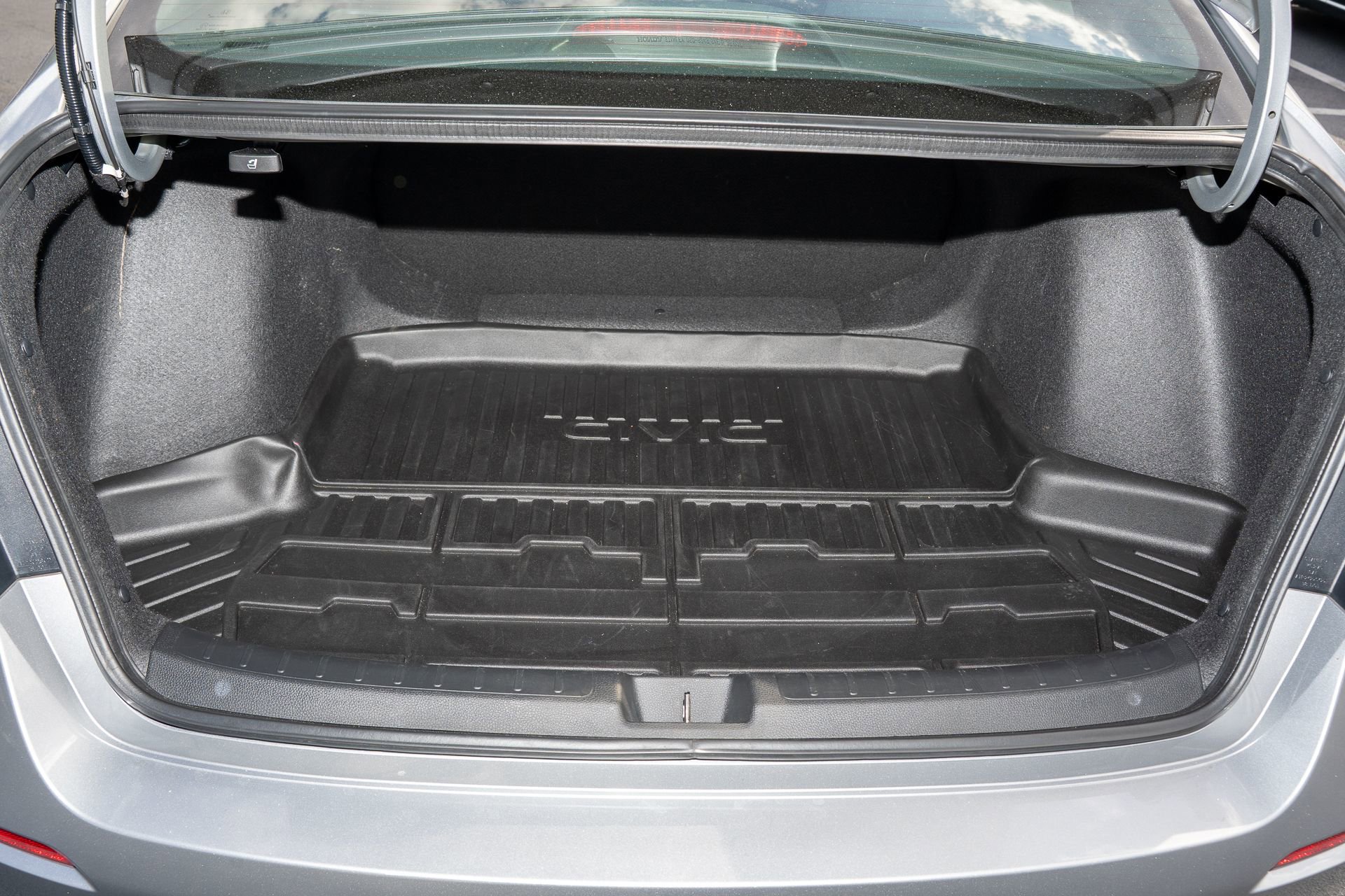 Used 2023 Honda Civic Sport image 9