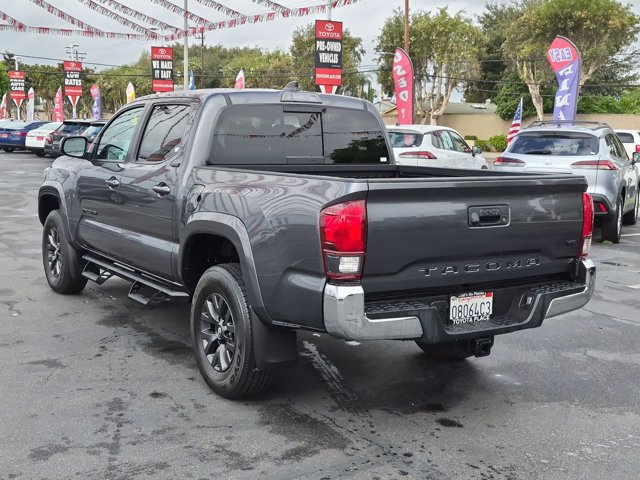Used 2021 Toyota Tacoma SR5 RWD image 11