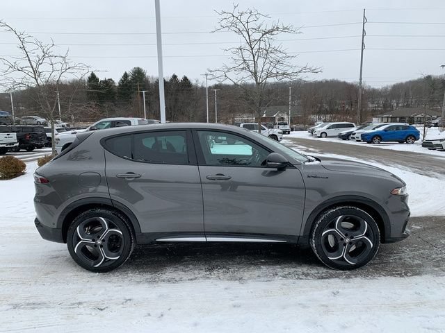 New 2026 Alfa Romeo Tonale w/ Active Assist Package AWD/4WD image 8