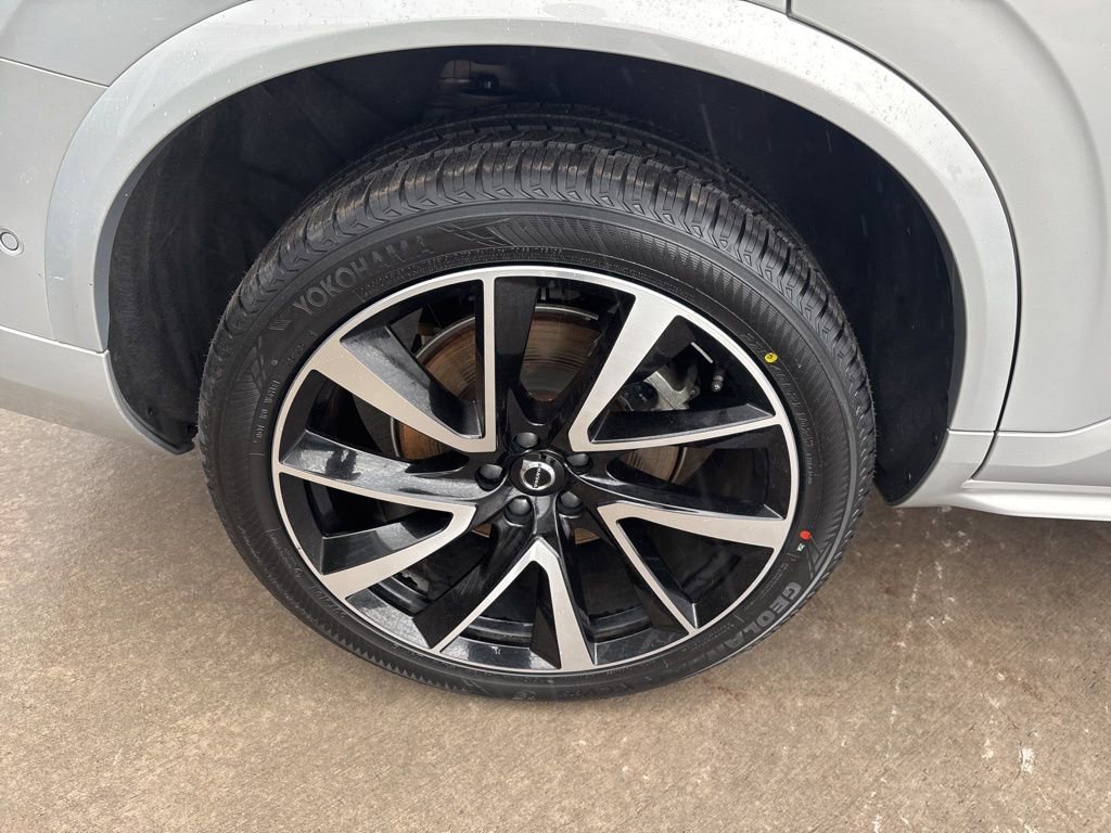 Certified 2023 Volvo XC90 B5 Plus image 13