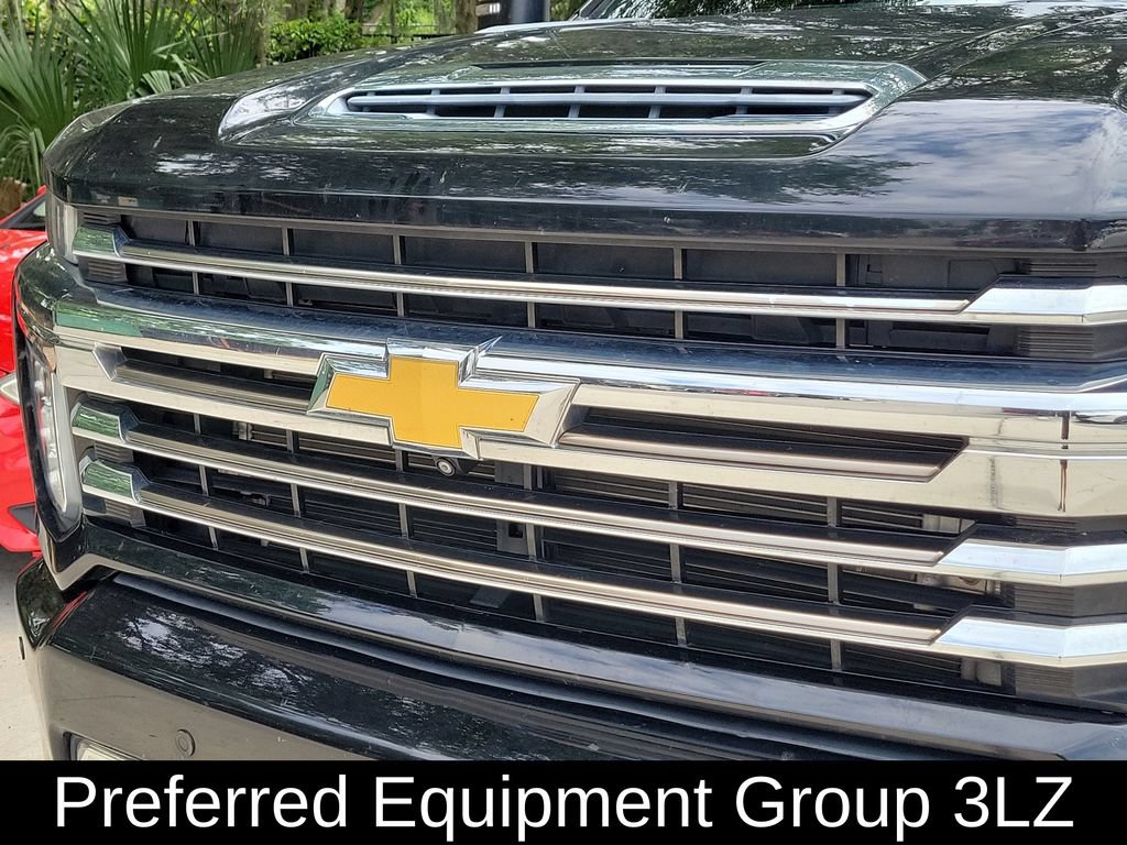 Used 2020 Chevrolet Silverado 2500 High Country w/ Z71 Off-Road Package AWD/4WD image 3
