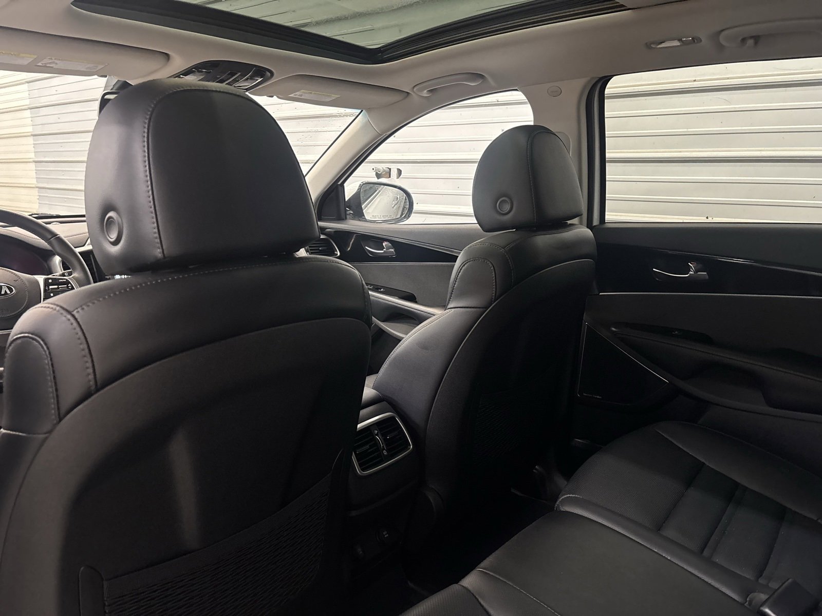 Used 2020 Kia Sorento SX image 25