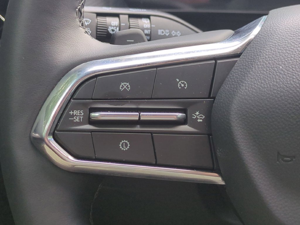 New 2026 Chevrolet Equinox LT w/ Safety and Technology Package FWD image 18
