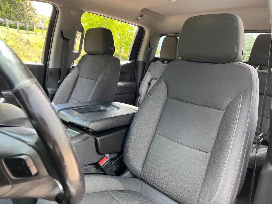 Used 2019 Chevrolet Silverado 1500 LT w/ All-Star Edition AWD/4WD image 9