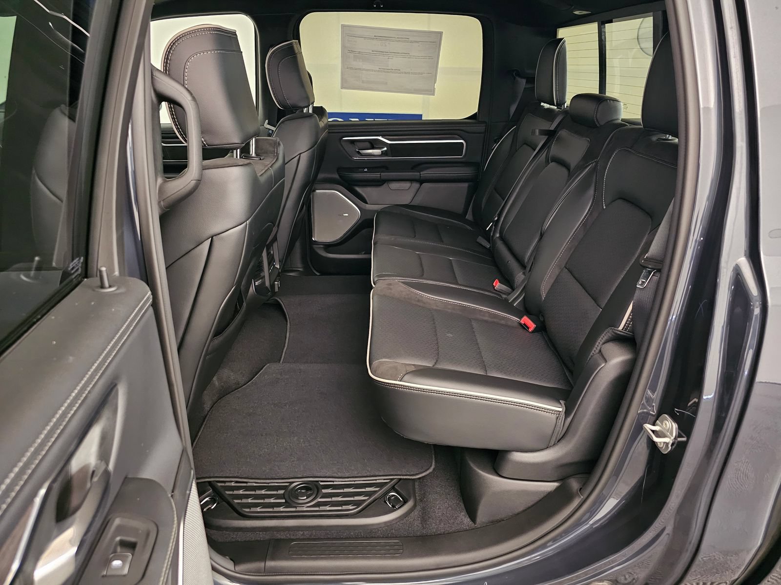 New 2026 RAM 1500 Laramie AWD/4WD image 20