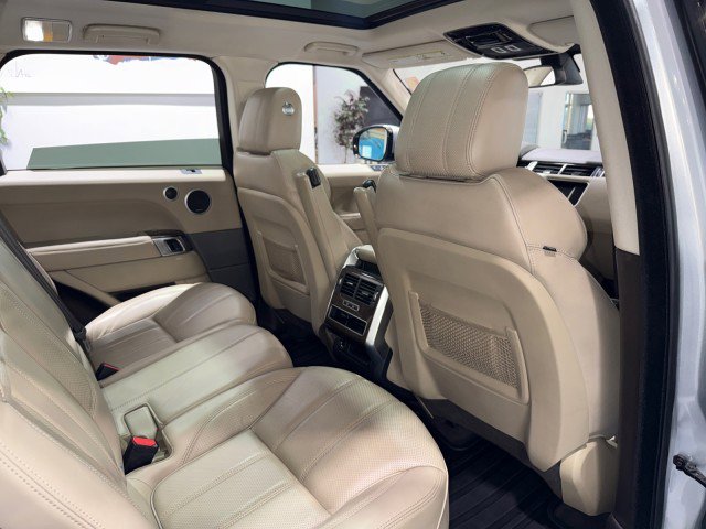 Used 2016 Land Rover Range Rover Sport HSE image 59