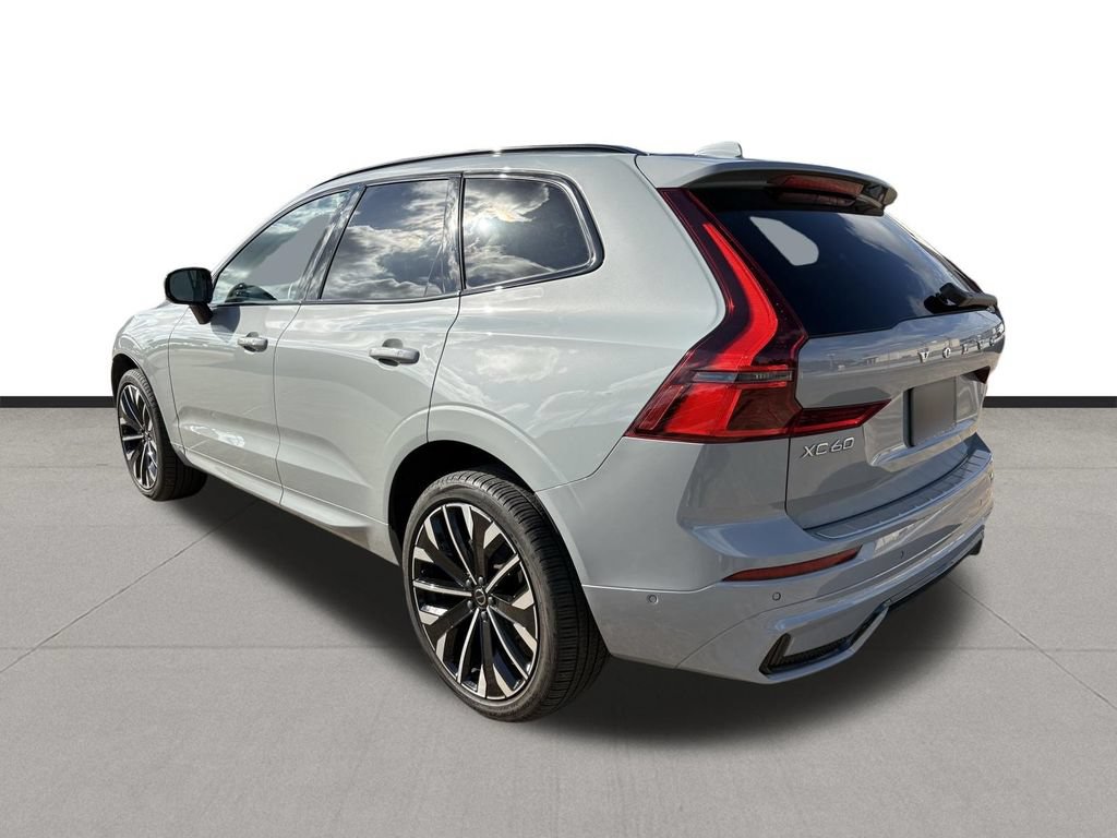 Used 2026 Volvo XC60 B5 Ultra AWD/4WD image 3