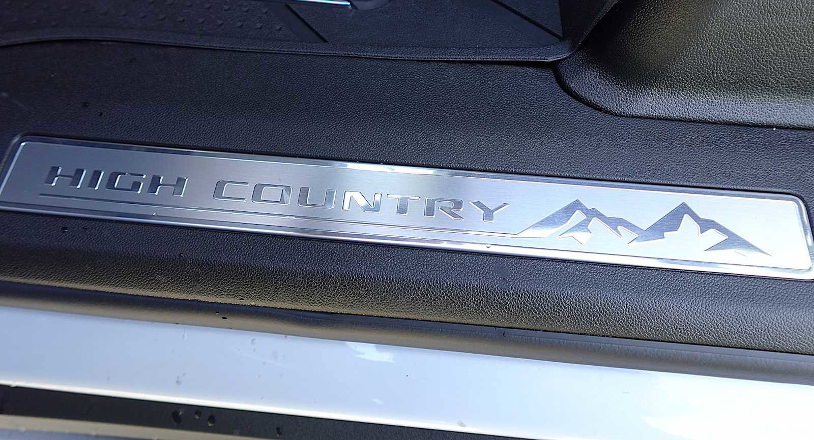 New 2026 Chevrolet Tahoe High Country image 13