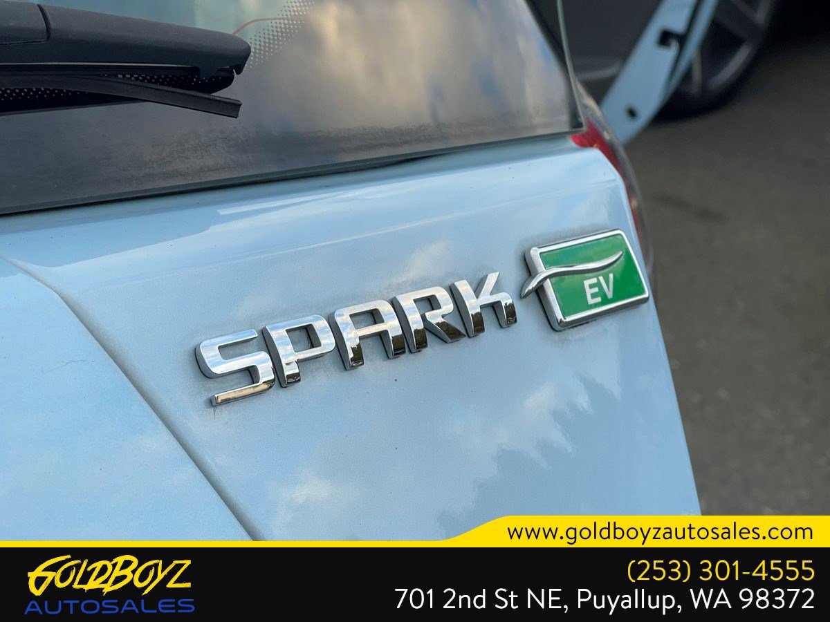 Used 2015 Chevrolet Spark LT image 21