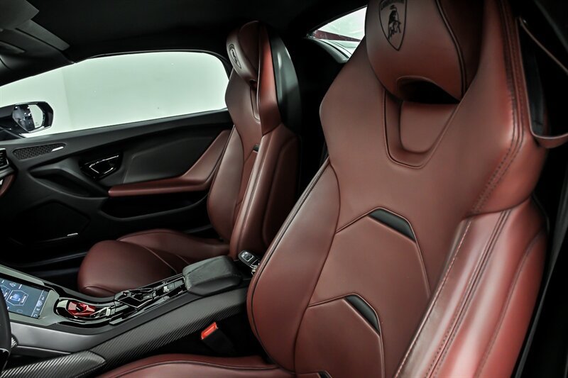 Used 2020 Lamborghini Huracan EVO AWD/4WD image 20