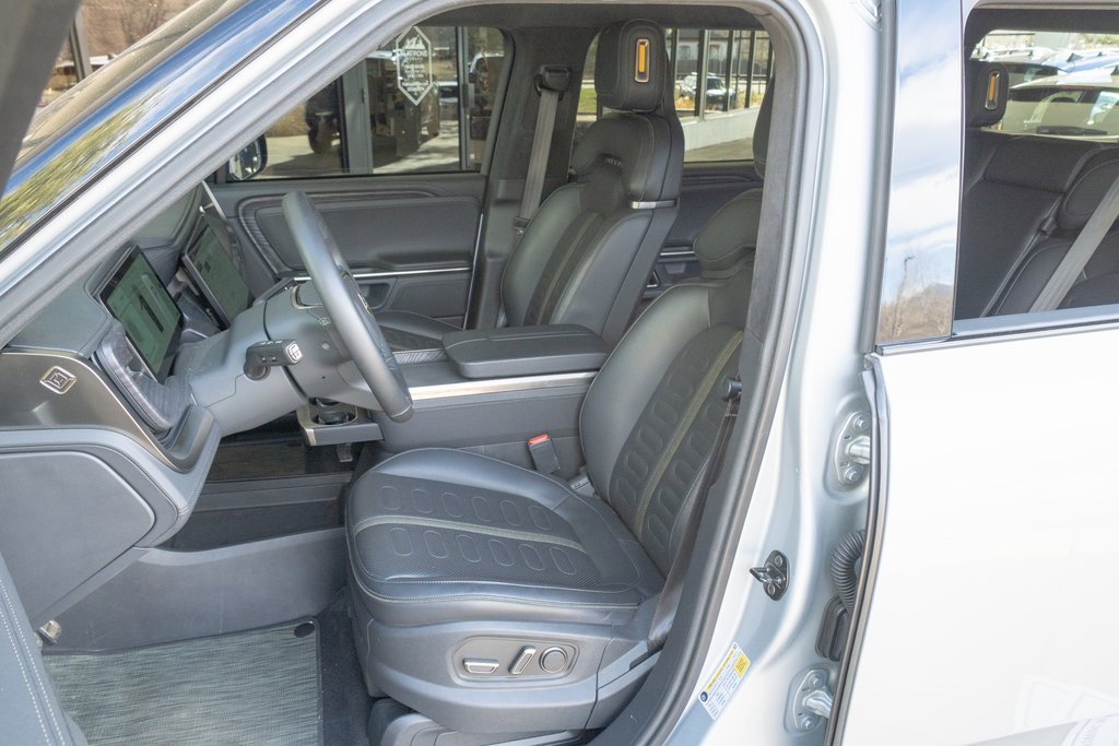 Used 2024 Rivian R1S Adventure image 8