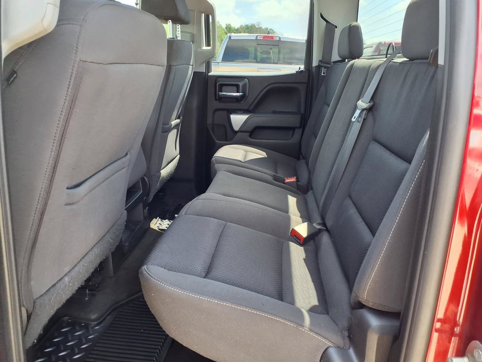 Used 2018 Chevrolet Silverado 1500 LT w/ All Star Edition AWD/4WD image 17