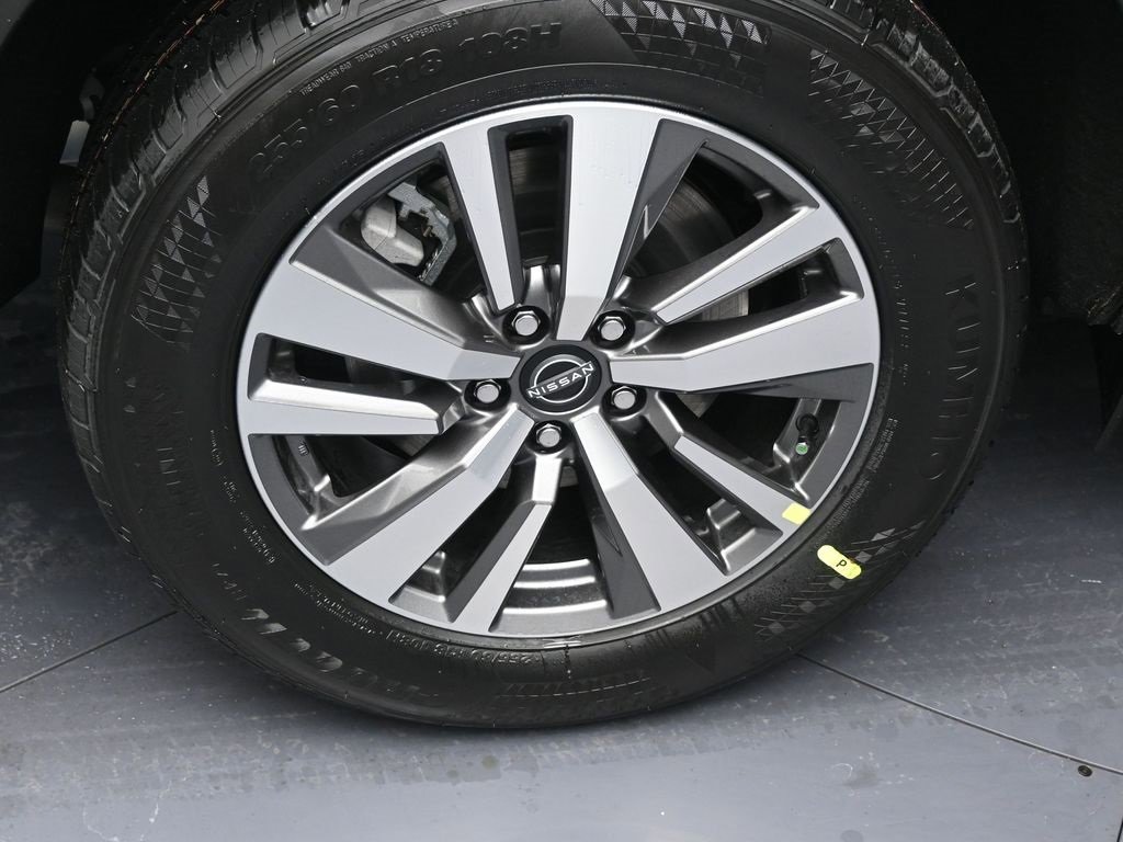 New 2026 Nissan Pathfinder SL image 5