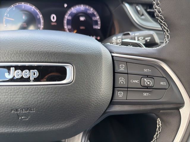 New 2025 Jeep Grand Cherokee Altitude RWD image 12