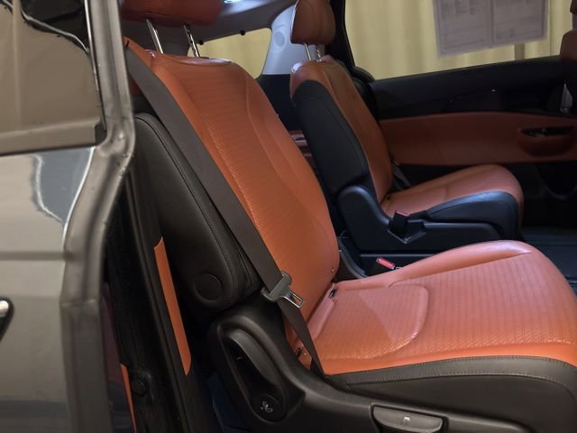 Used 2024 Kia Carnival SX Prestige FWD image 24