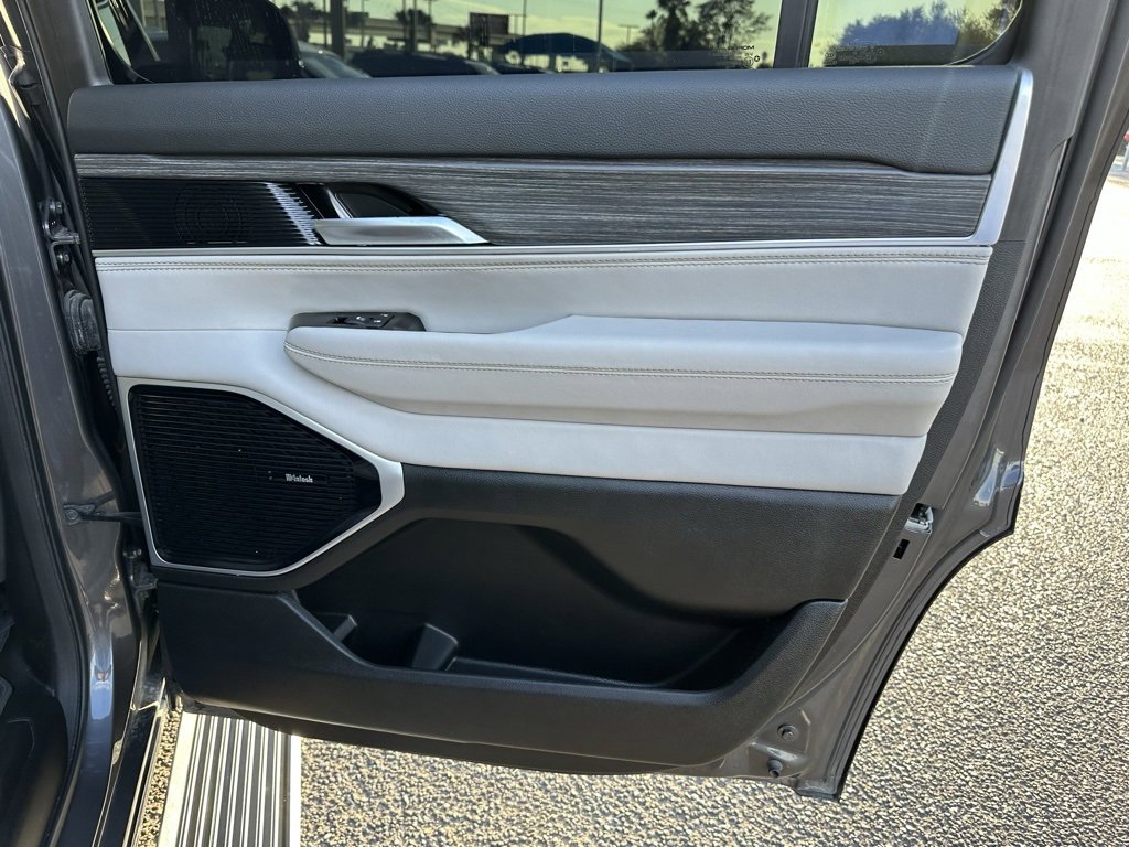 Used 2024 Jeep Wagoneer Series III w/ Premium Group I image 21