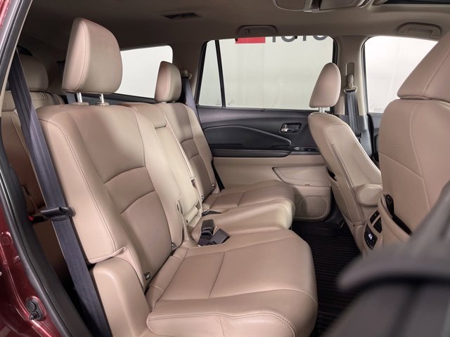 Used 2019 Honda Pilot Touring image 32