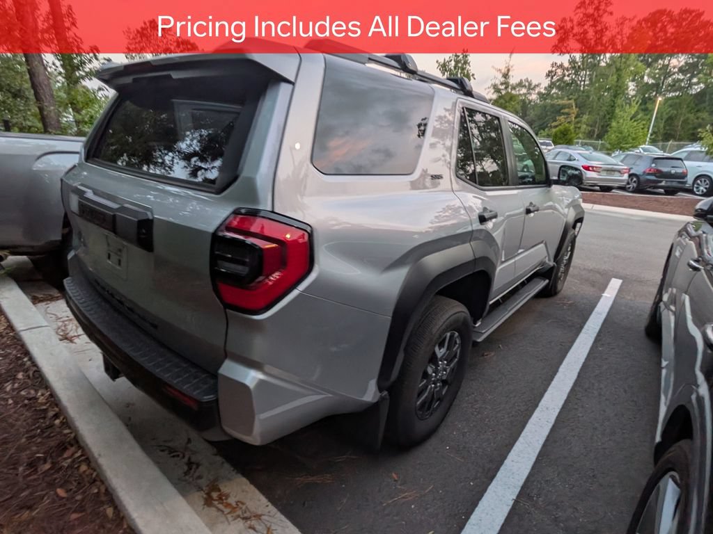 Used 2025 Toyota 4Runner SR5 AWD/4WD image 7
