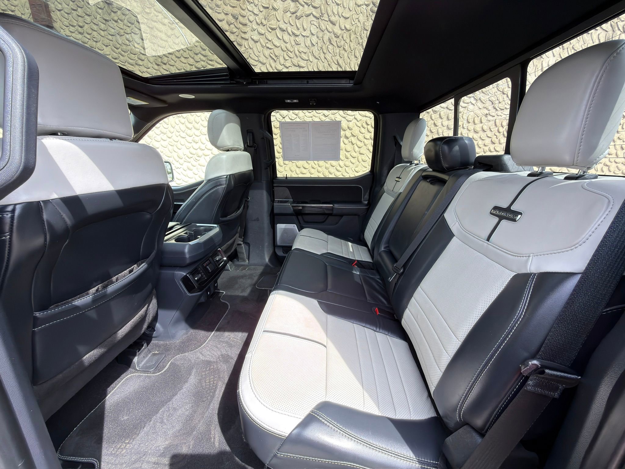 Used 2023 Ford F150 Lightning Platinum AWD/4WD image 21