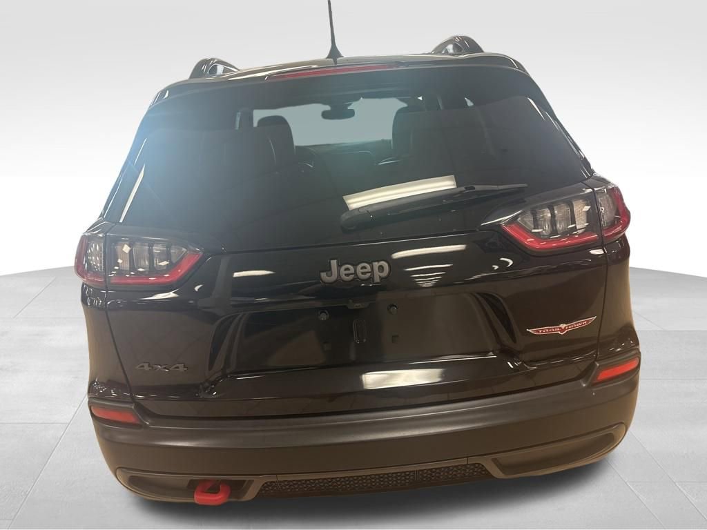 Used 2022 Jeep Cherokee Trailhawk image 5