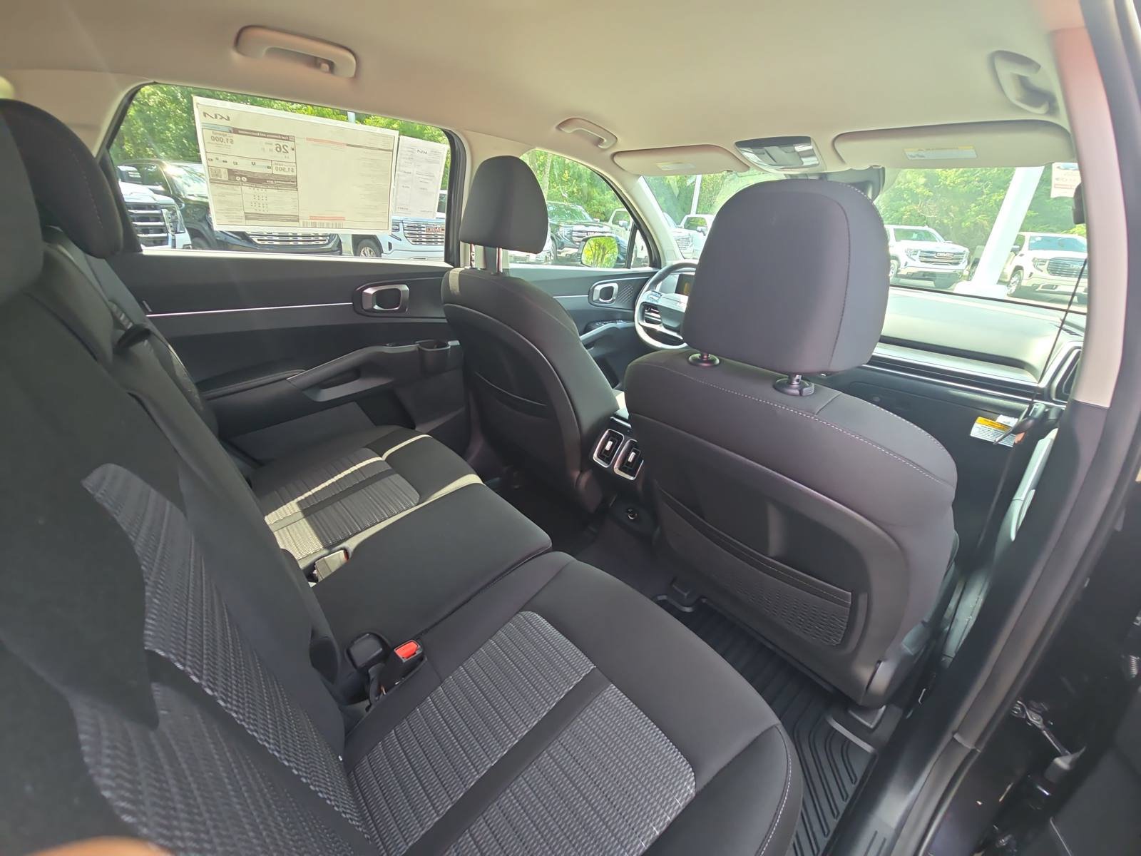 New 2026 Kia Sorento LX FWD image 11