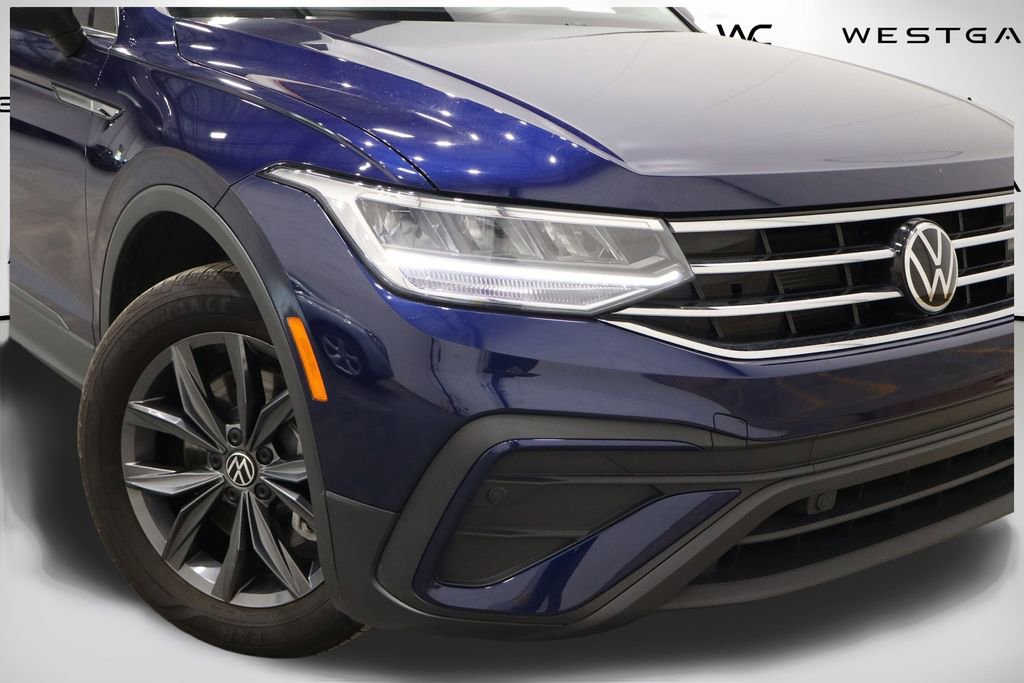 Used 2022 Volkswagen Tiguan SE image 46
