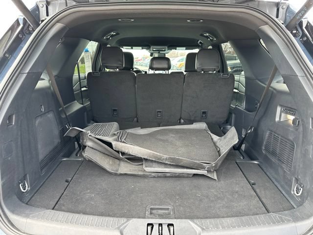 Certified 2025 Ford Explorer ST-Line w/ Premium Package AWD/4WD image 9