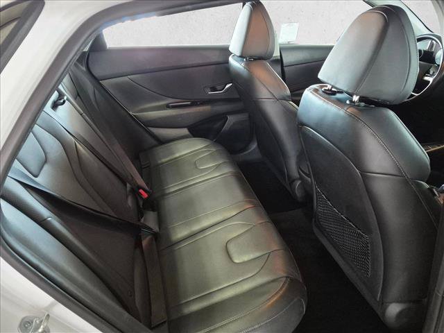 Used 2023 Hyundai Elantra Limited FWD image 20