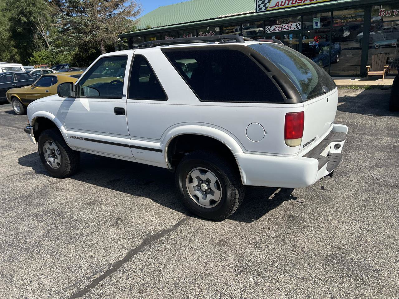 Used 2000 Chevrolet Blazer LS AWD/4WD image 6