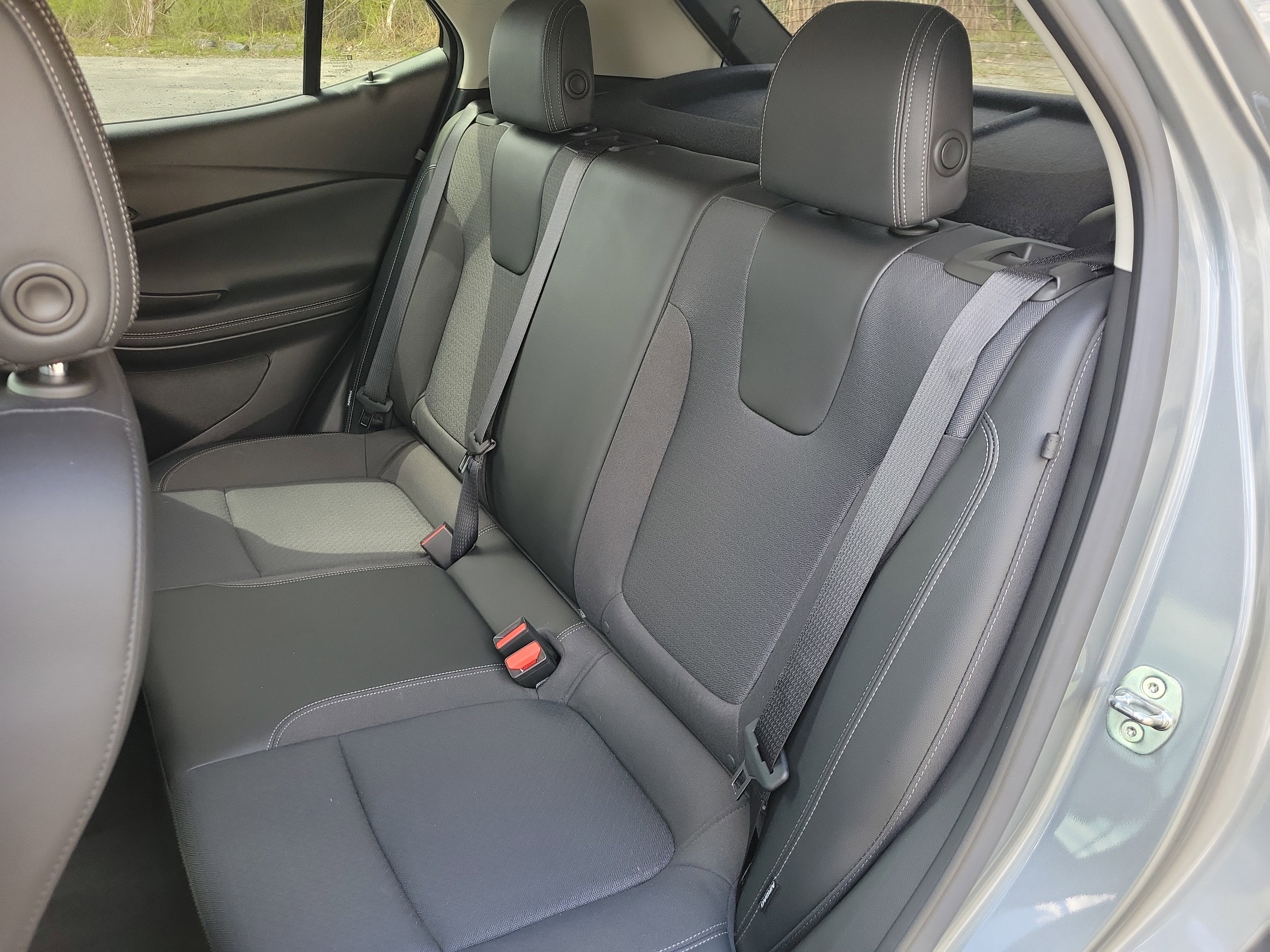 Used 2023 Buick Encore GX Preferred w/ Cold Weather Comfort Package AWD/4WD image 16