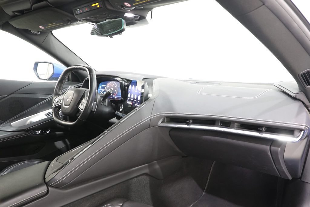 Used 2020 Chevrolet Corvette Stingray Coupe RWD image 16