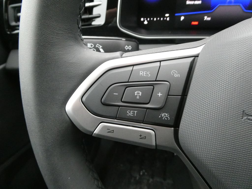 New 2026 Volkswagen Jetta Sport FWD image 8