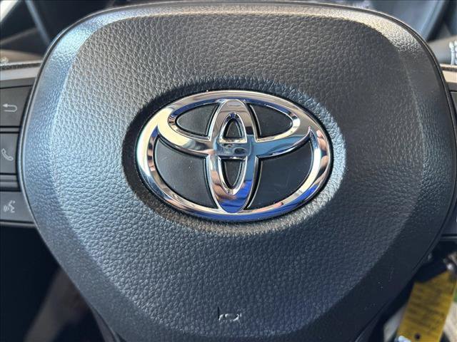 Used 2025 Toyota Corolla LE FWD image 19