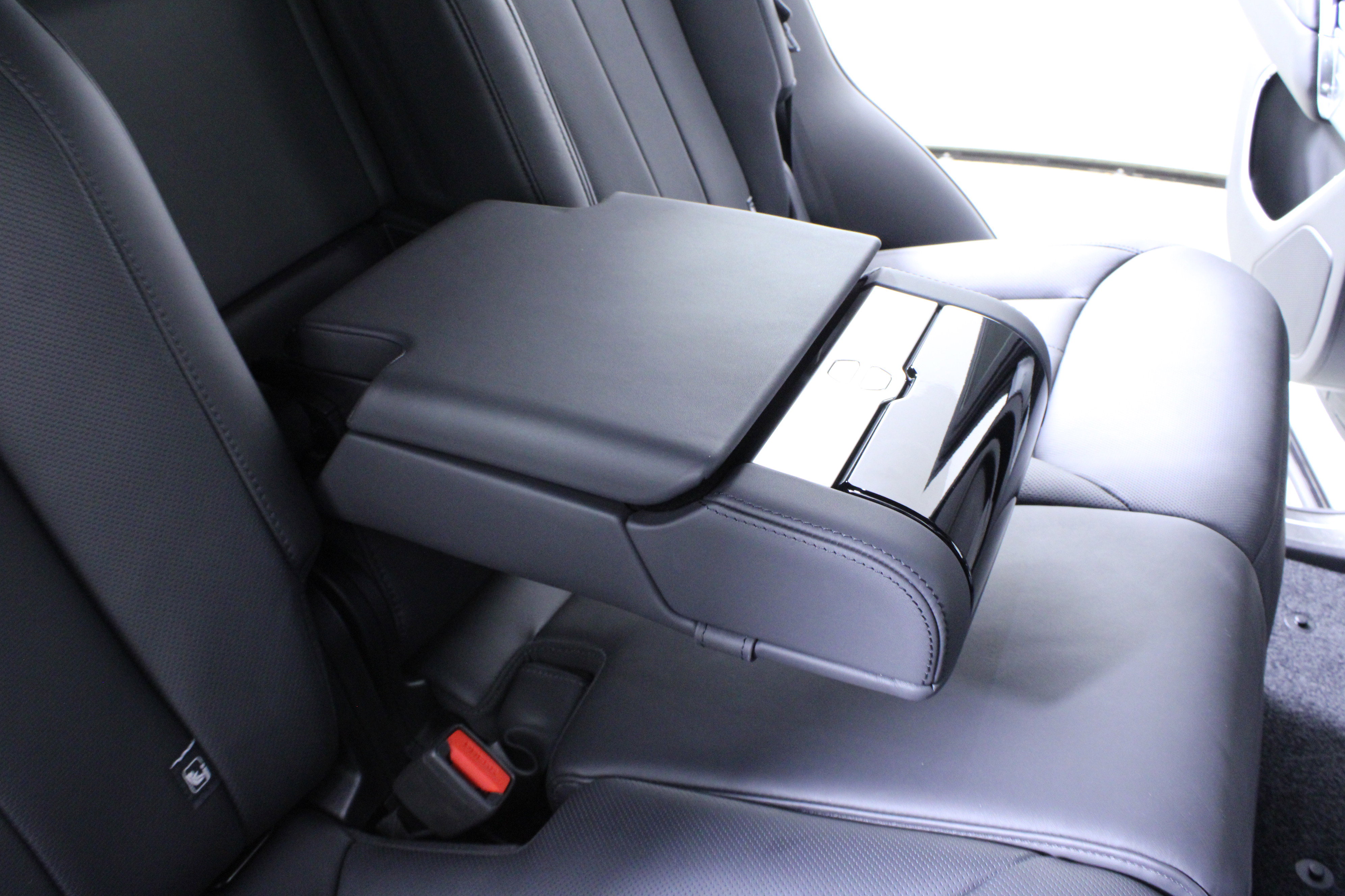 Used 2023 Land Rover Range Rover SE image 14