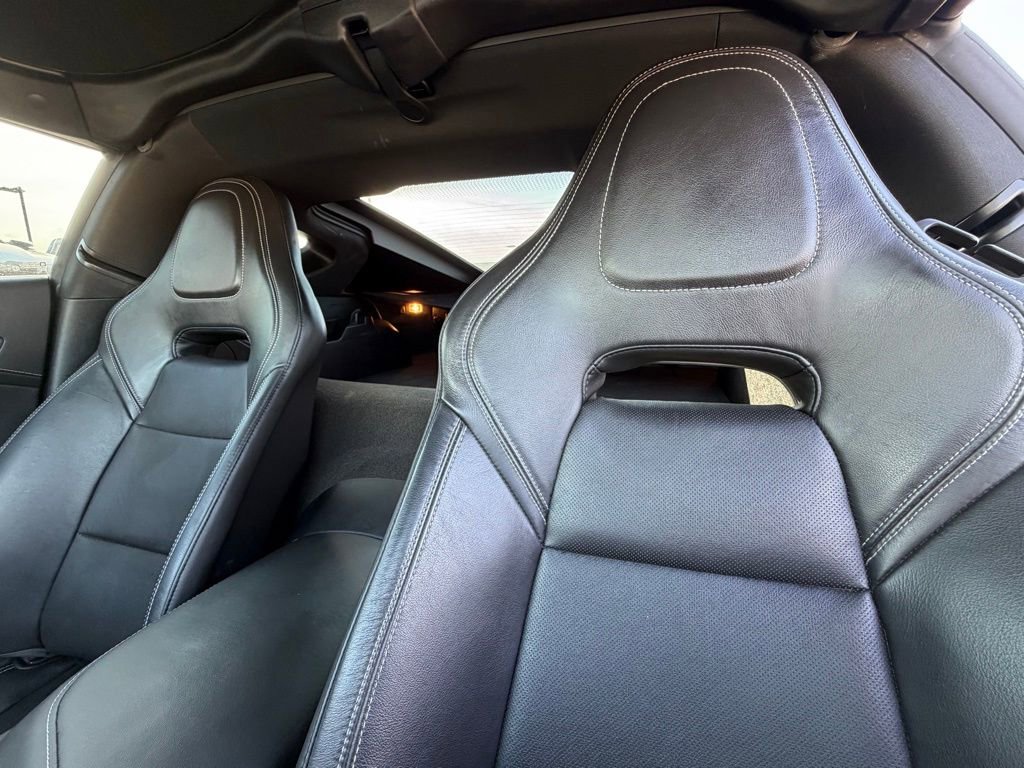 Used 2019 Chevrolet Corvette Stingray Coupe w/ 1LT image 10