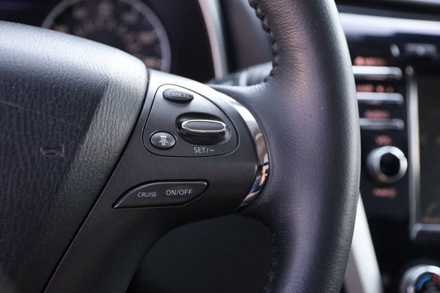 Used 2019 Nissan Murano SL w/ SL Technology Package FWD image 14