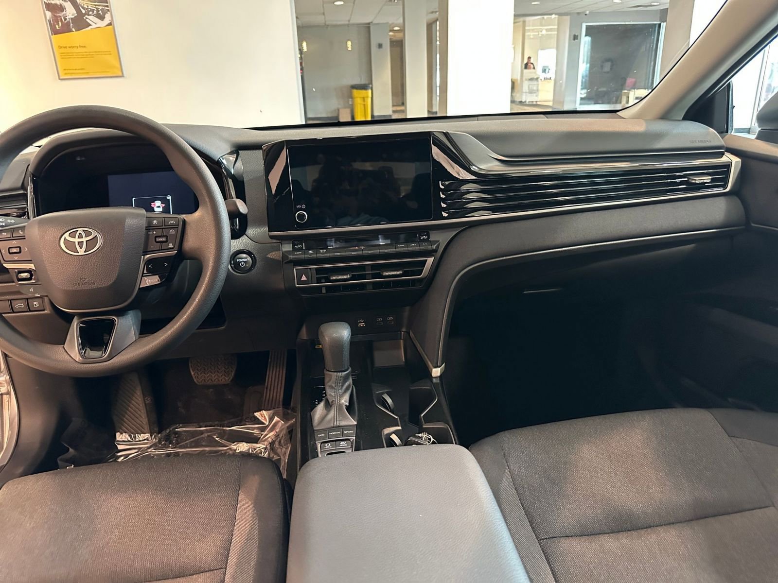 Used 2025 Toyota Camry LE FWD image 35