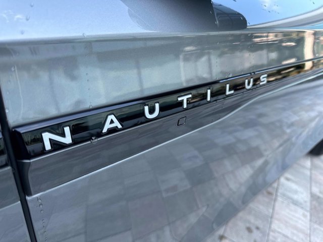 New 2025 Lincoln Nautilus Premier w/ Equipment Group 102A image 8