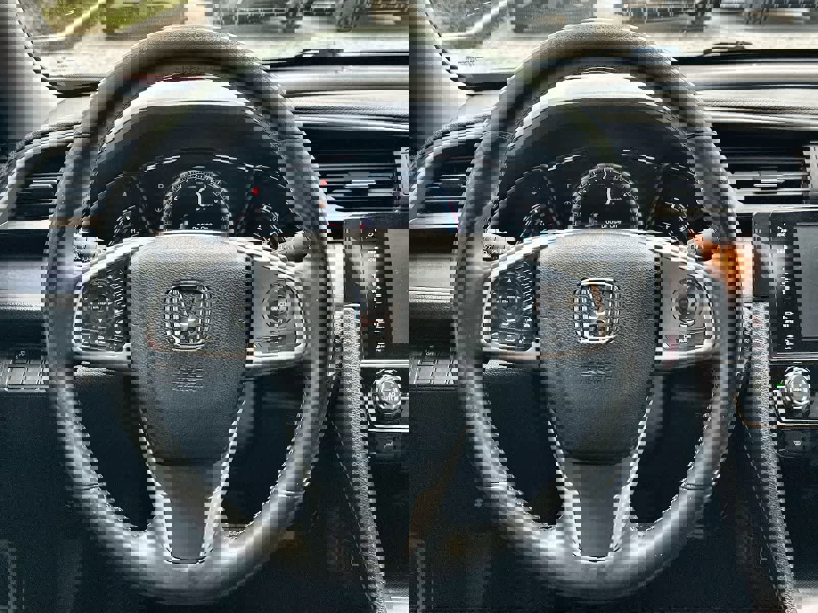 Used 2018 Honda Civic EX-L image 21