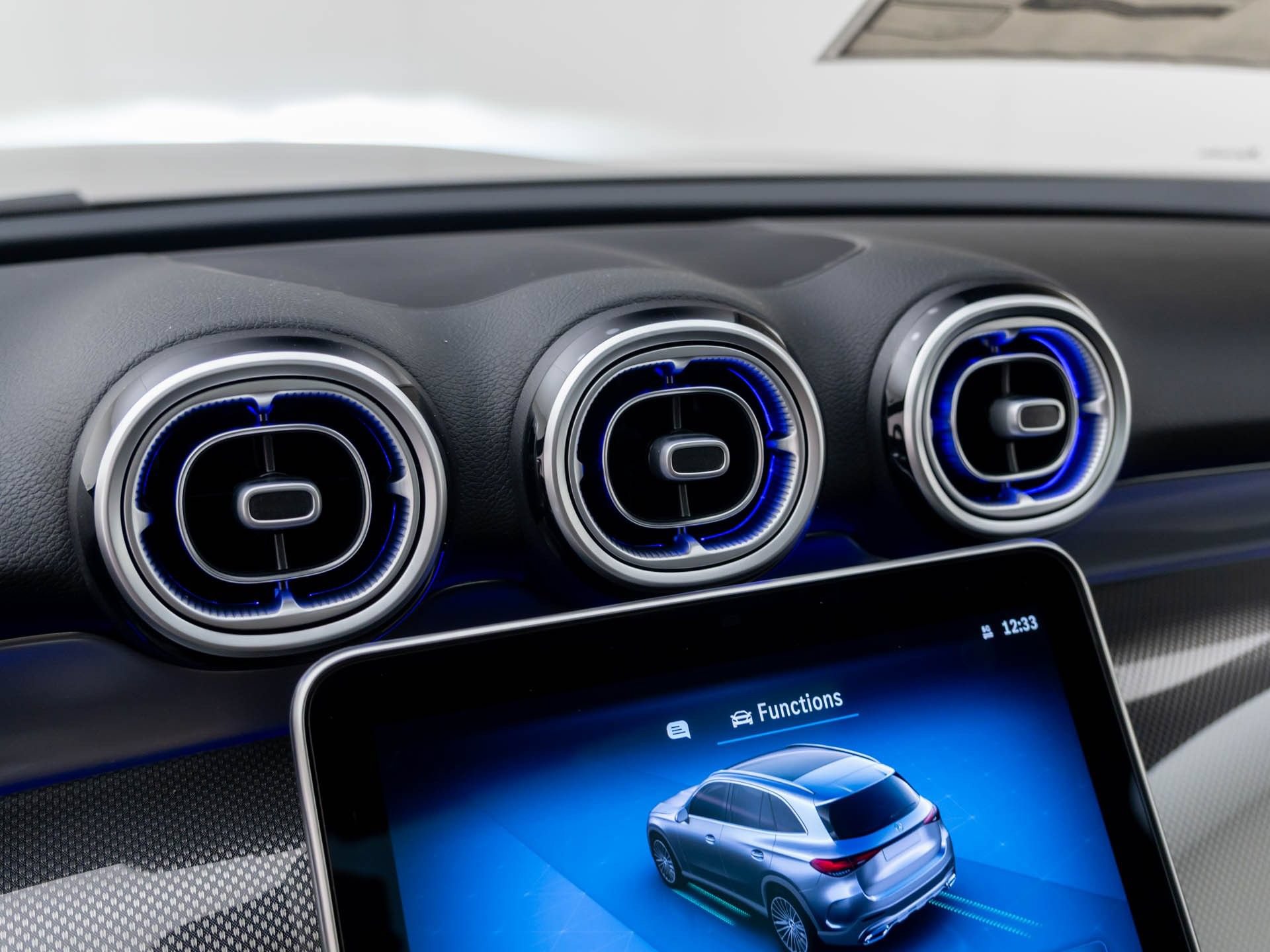 New 2027 Mercedes-Benz GLC 300 4MATIC image 32