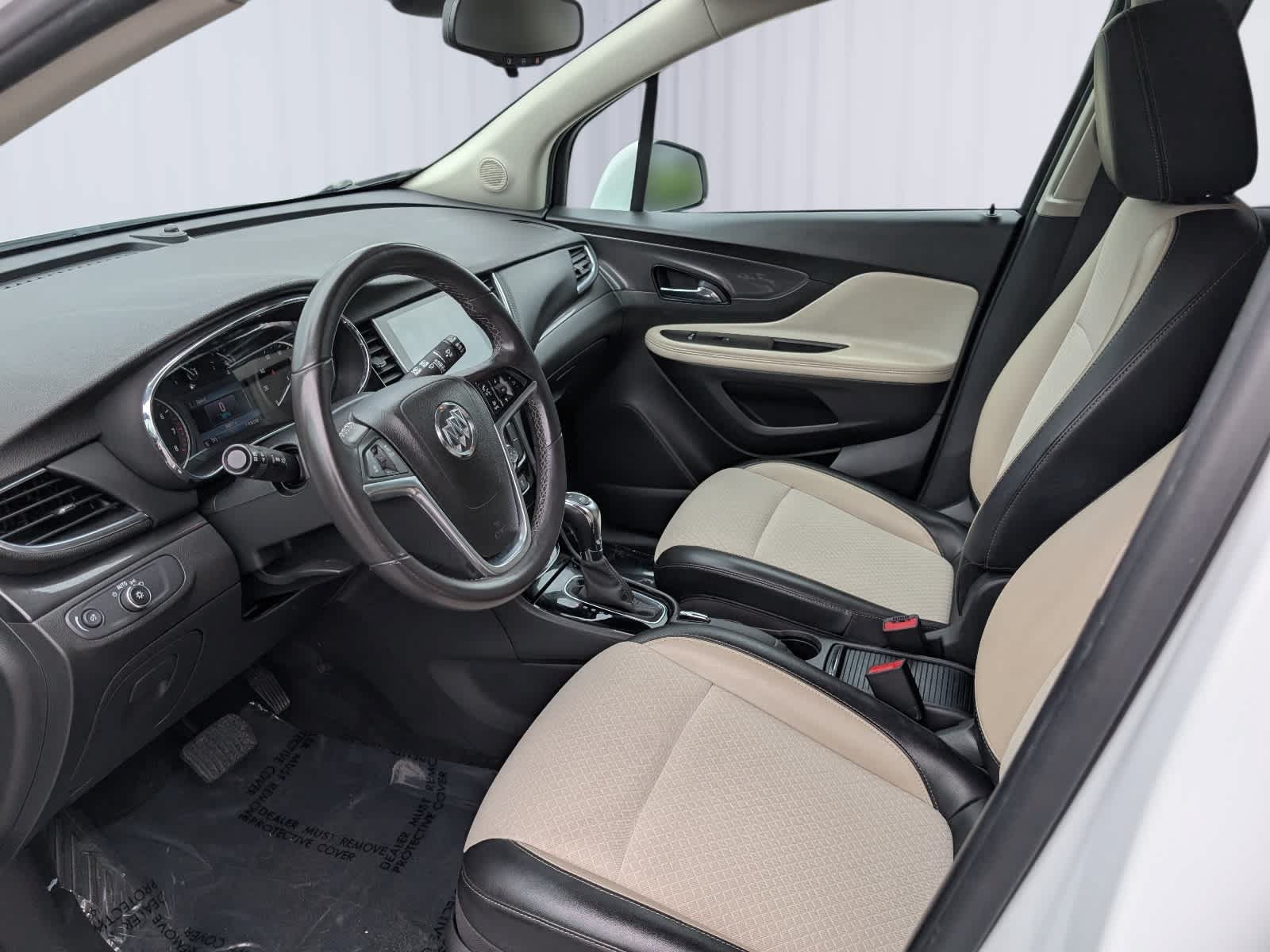 Used 2020 Buick Encore Preferred AWD/4WD image 14