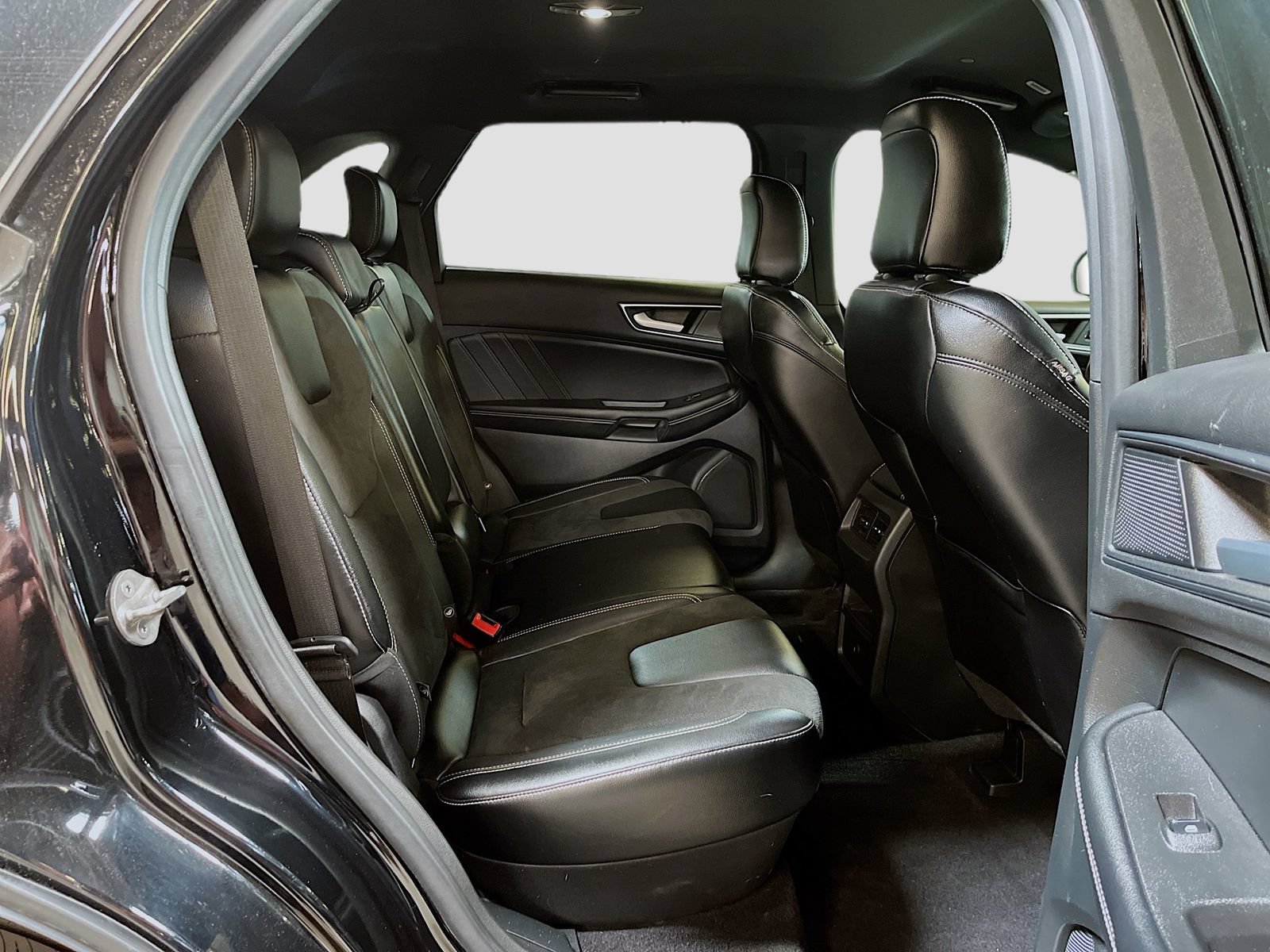 Used 2023 Ford Edge ST AWD/4WD image 26