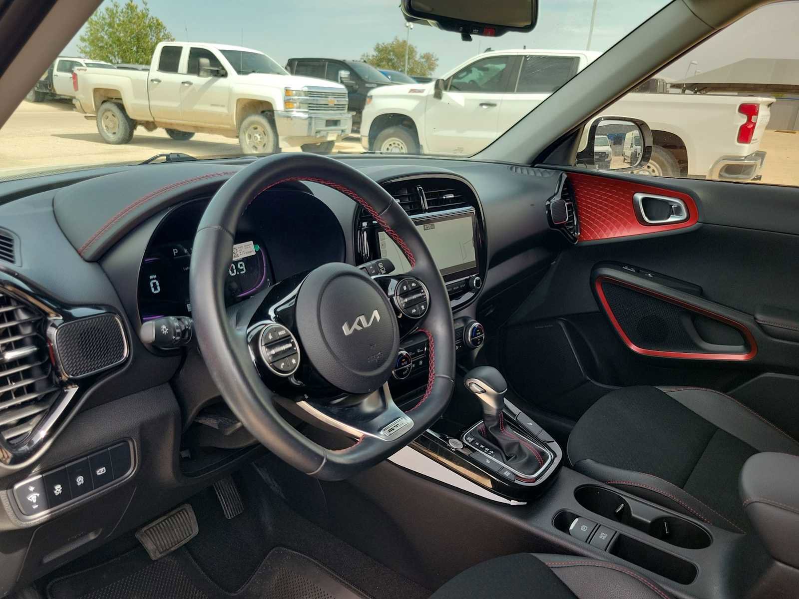 Used 2025 Kia Soul GT-Line w/ GT-Line Technology Package FWD image 10