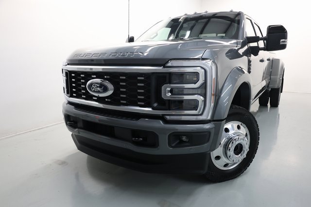 Used 2025 Ford F450 Platinum w/ FX4 Off-Road Package image 59