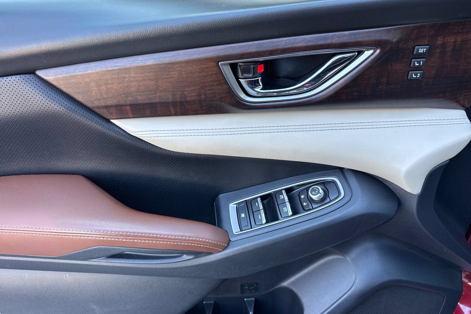 Used 2019 Subaru Ascent Touring AWD/4WD image 11