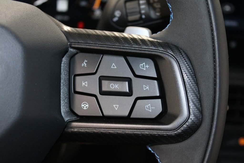 Used 2025 Ford Mustang Dark Horse image 32