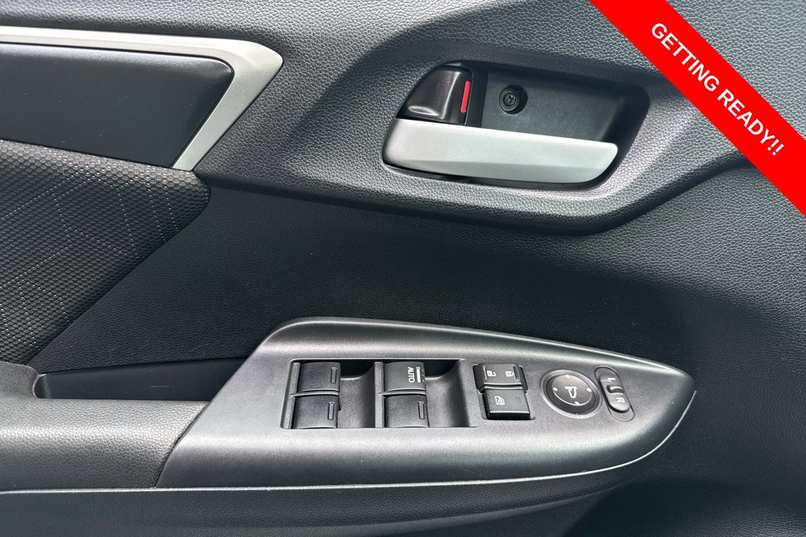 Used 2017 Honda Fit EX image 11